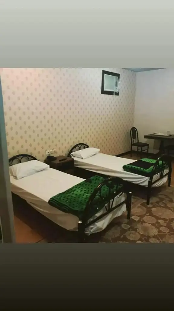 اتاق دو نفره آزاد اجاره ای صومعه سرا