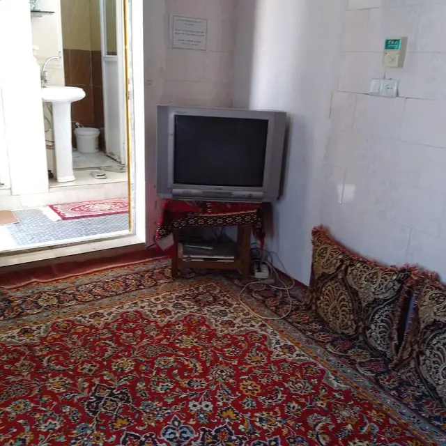 سوئیت شادان در جزیره هرمز