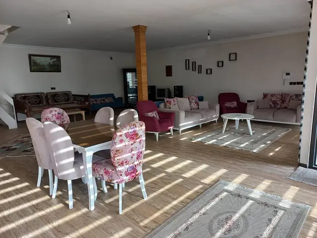 ویلا استخر دار شیک روزانه کردان