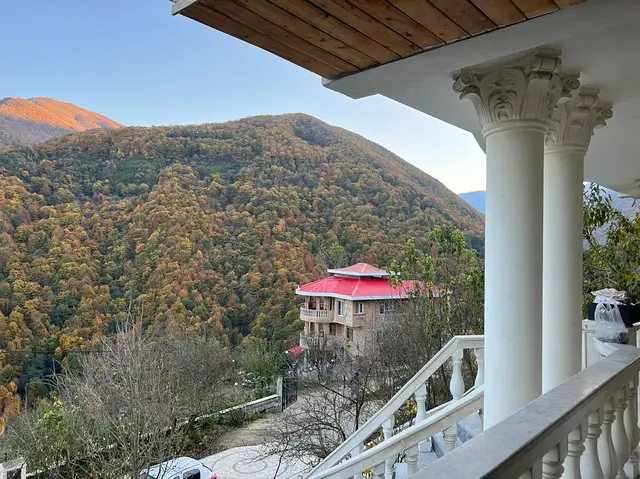 رزور ویلا جنگلی استخردار در گردنه حیران 
