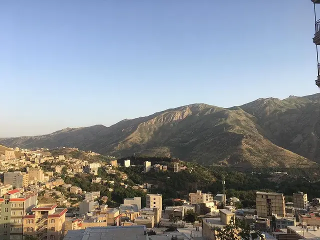سوئیت 25 متری در پاوه