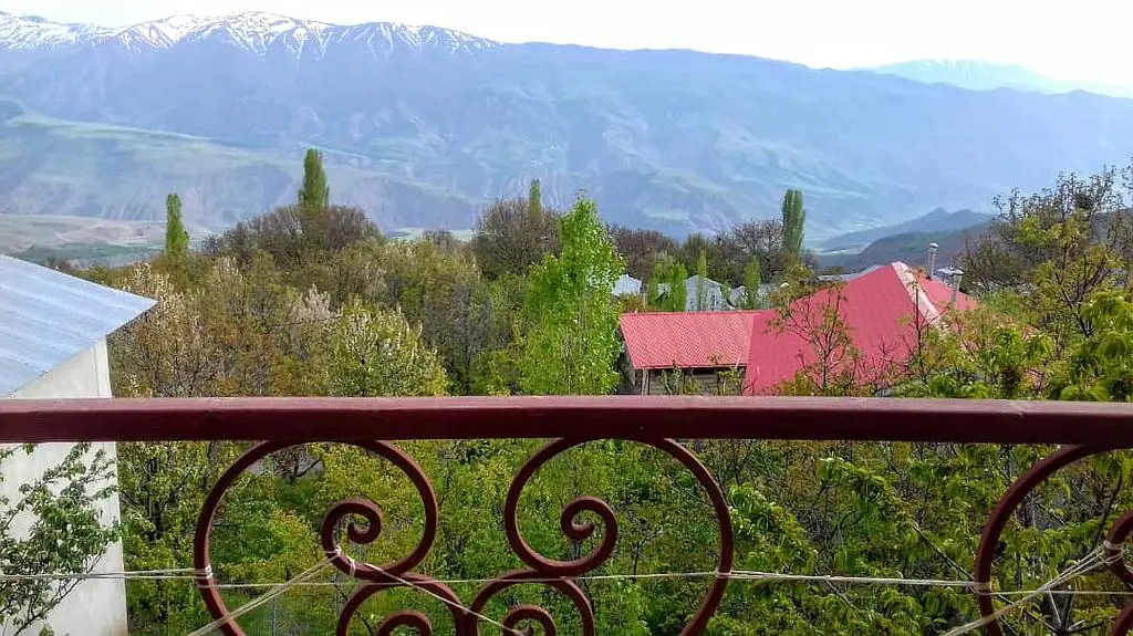 واحد اجاره ای تراس دار روستای توان
