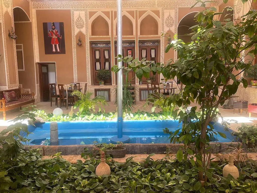 رزرو روزانه هتل سنتی رویای قدیم در یزد