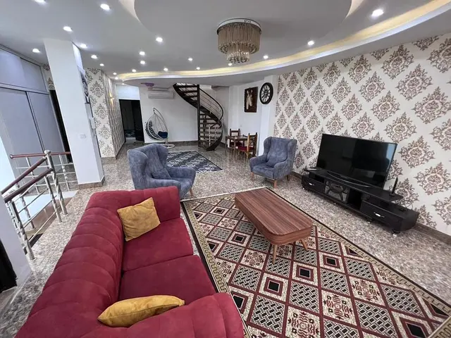 ویلا تریپلکس چهار خوابه با استخر سرپوشیده