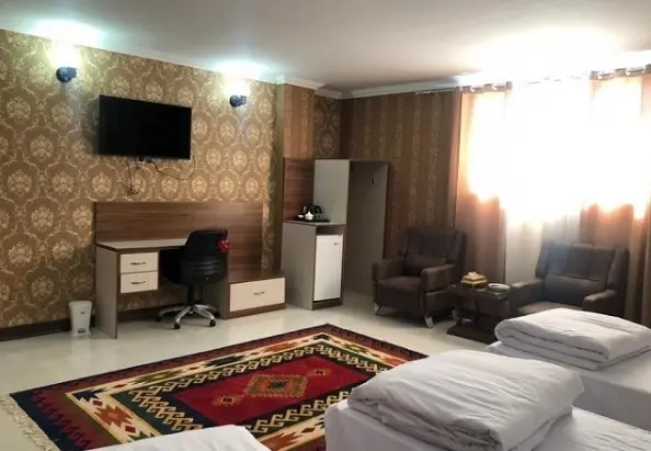 سوئیت4 نفره هتلی در سیرجان