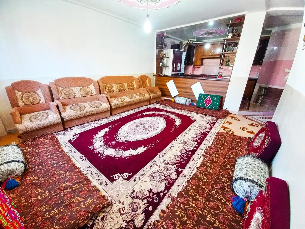  آپارتمان اهورا یک خوابه در فیروز آباد