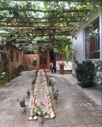 اقامتگاه بومگردی ترنج روستای ده چشمه فارسان 