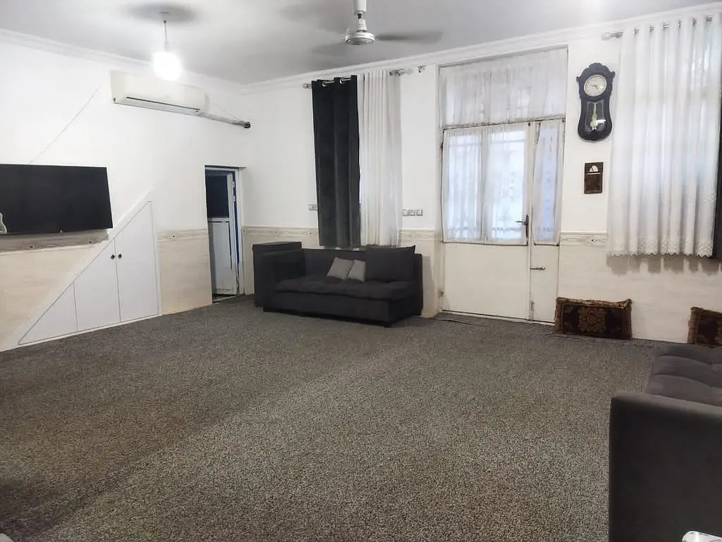  اجاره روزانه منزل دربست در گناوه