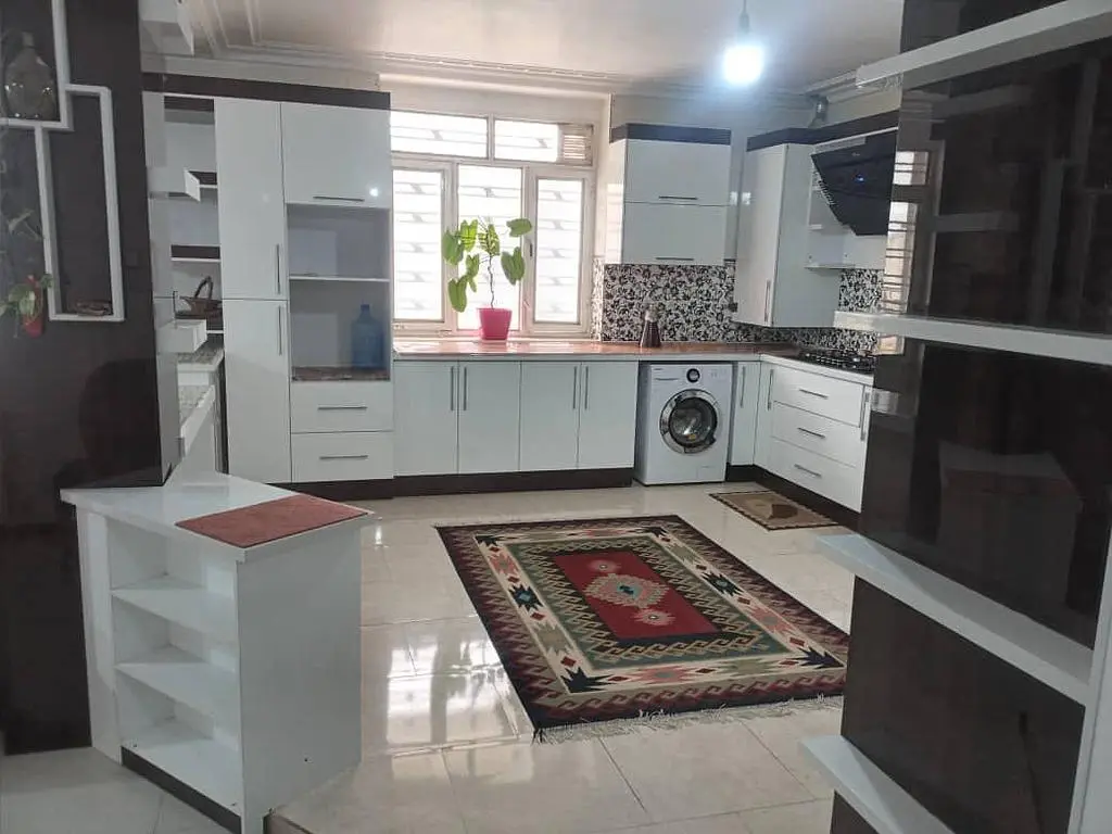 منزل ویلایی یک خوابه در فاز دو صدرا