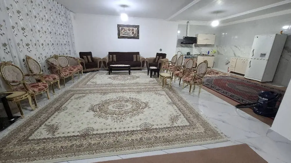 اجاره سوئیت در جلفا دوخوابه با پارکینگ 