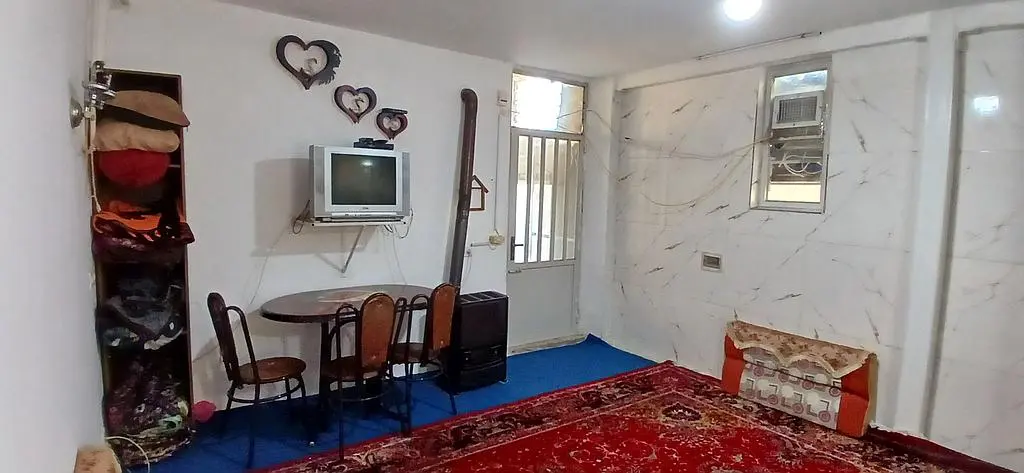 سوئیت نقلی بیستون