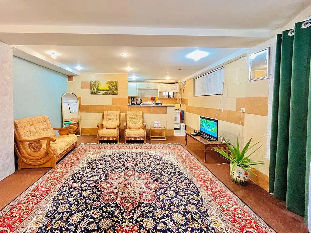 منزل مبله ویلایی دربست با حیاط و پارکینگ اختصاصی