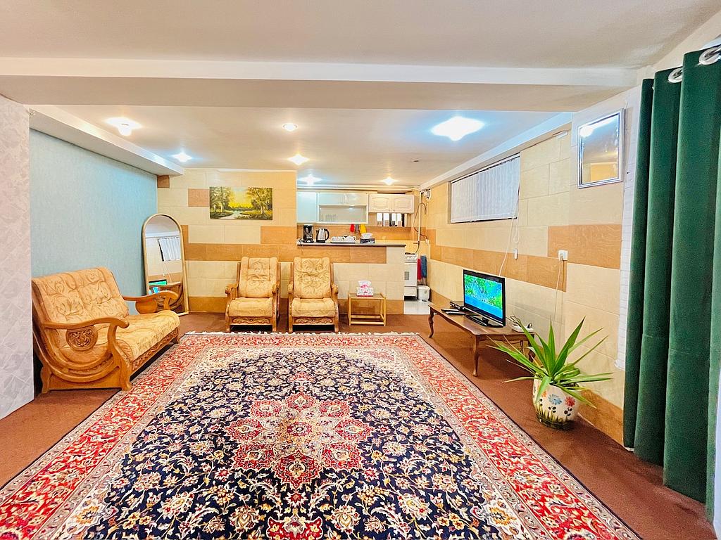 منزل مبله ویلایی دربست با حیاط و پارکینگ اختصاصی