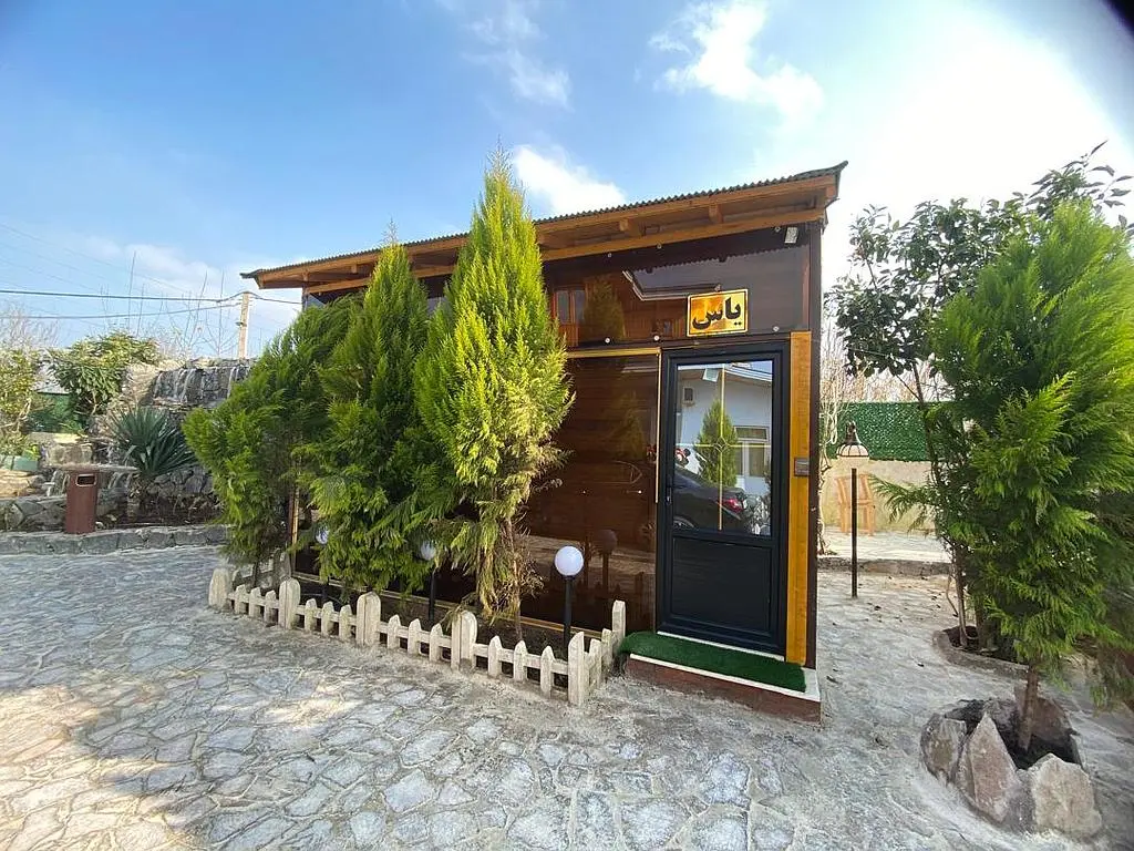 کلبه چوبی جکوزی دار یاس  