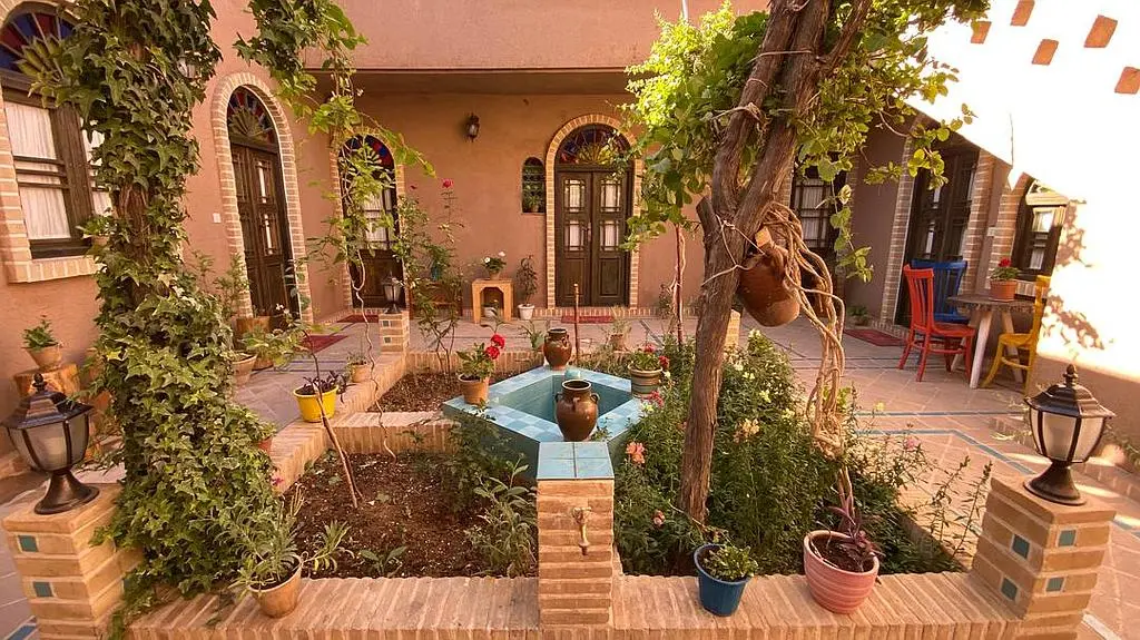بومگردی شب نشین کویر دامغان