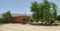 ویلا باغ دو خواب سنتی تمیز