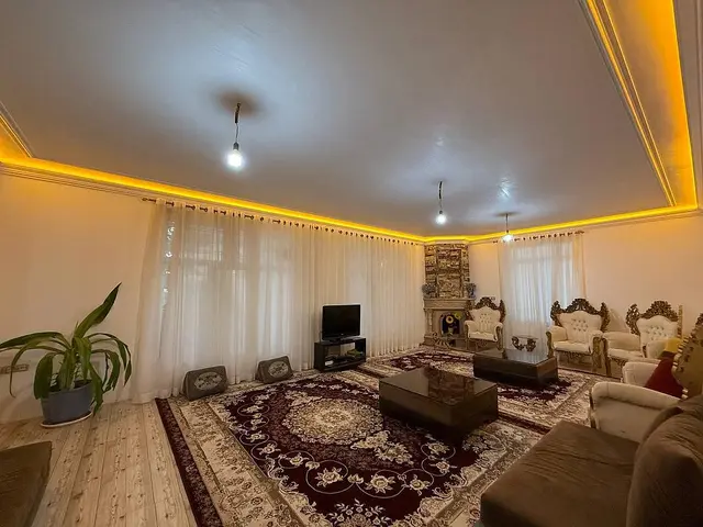 باغ ویلای سپیدان با استخر آب گرم 