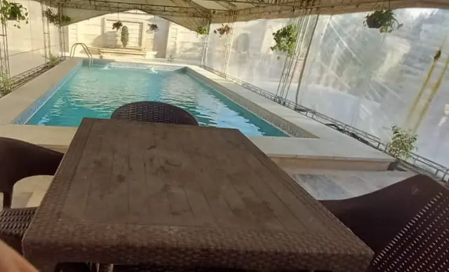 عمارت لاکچری گلها با استخر آبگرم