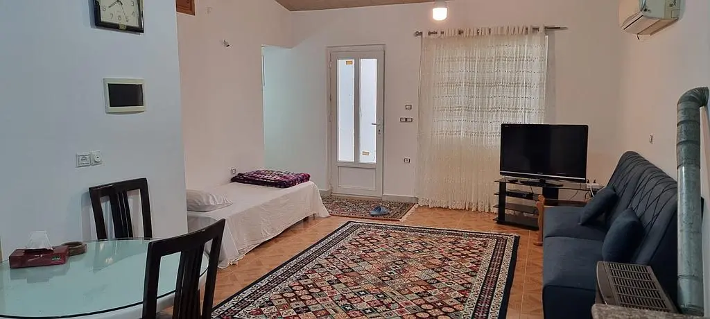 ویلایی تک خواب تمیز با حیاط