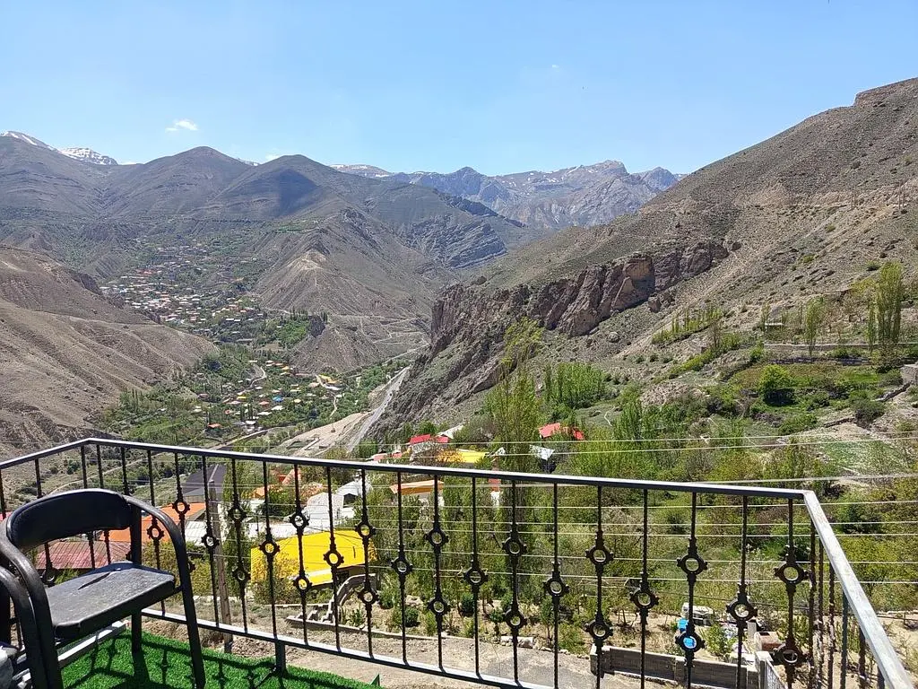 کلبه سوئیسی تک خوابه شاکری