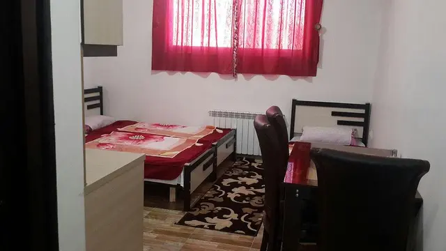 سوئیت اجاره ای روزانه در جلفا 5نفره