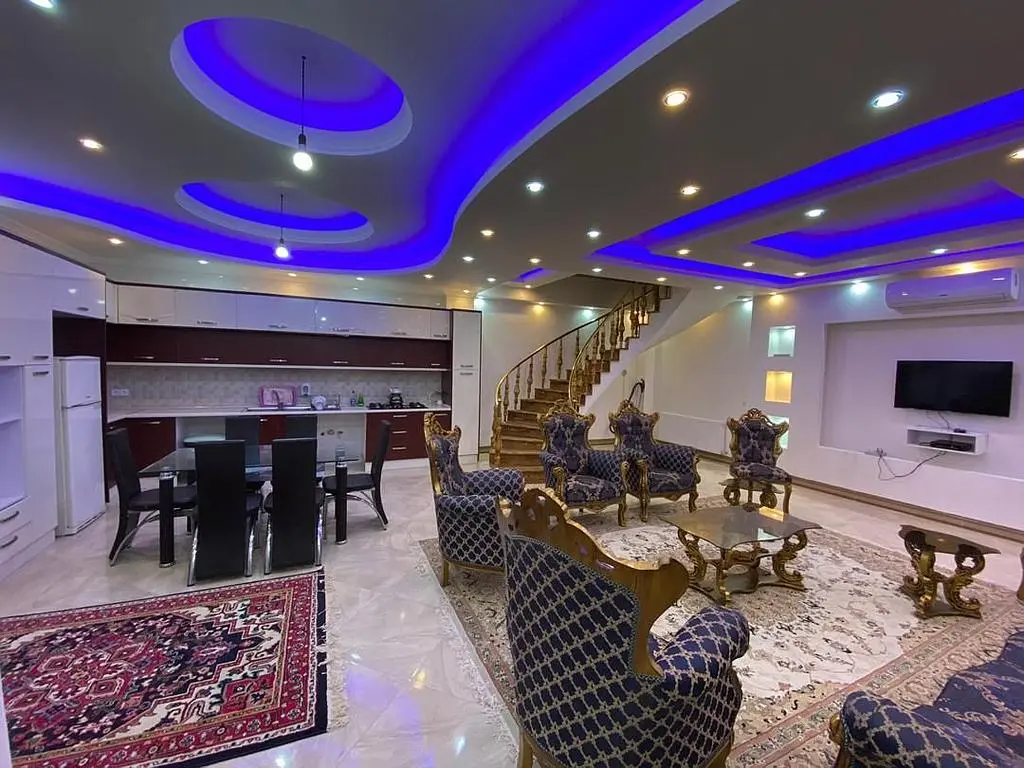 اجاره ویلا استخردار و جکوزی دار چالوس رو به دریا