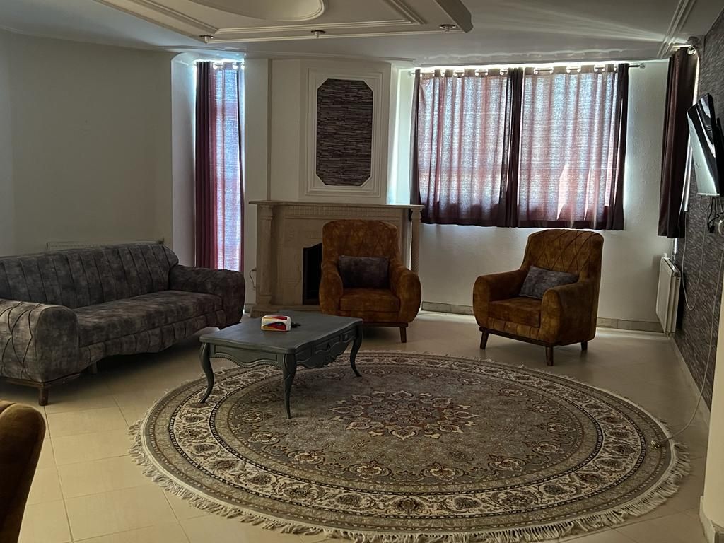 آپارتمان مبله شیک در عفیف آباد
